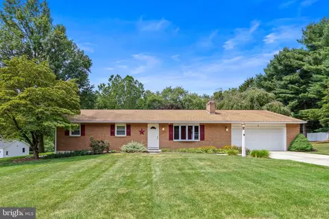 5 Dianna Dr, Annville, PA 17003
