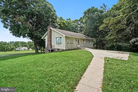 885 Mount Wilson Rd, Lebanon, PA 17042
