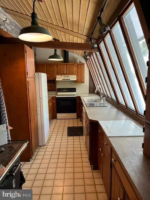 Kitchen - 308 Boyd St, Lebanon, PA 17042 photo 1 of 1