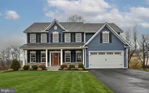 026 Starlight Ln, Lebanon, PA 17046