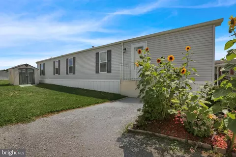 500 Houtztown Rd #21A, Myerstown, PA 17067