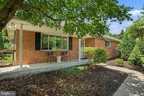 333 Gravel Hill Rd, Palmyra, PA 17078