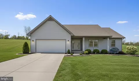 020 Starlight Ln, Lebanon, PA 17046