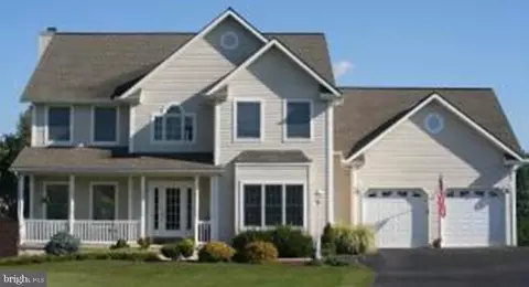 012 Starlight Ln, Lebanon, PA 17046