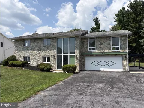 1147 Cedar Crest Dr, Lebanon, PA 17046