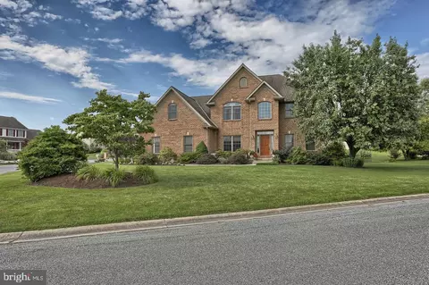 08 Starlight Ln, Lebanon, PA 17046