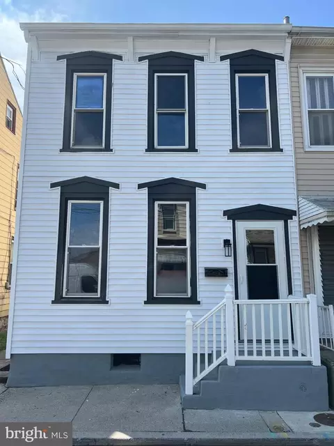 218 Guilford St, Lebanon, PA 17046