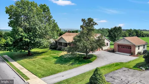 306 Chestnut St, Richland, PA 17087