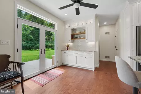 Entry Way - 146 Rexmont Rd, Lebanon, PA 17042 photo 2 of 4