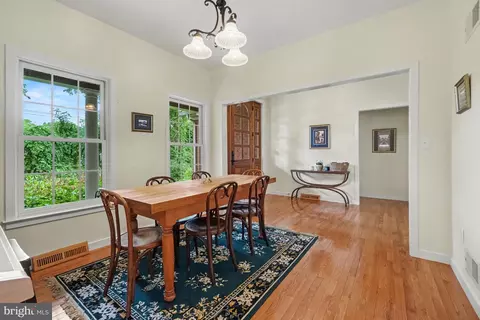 Dining - 146 Rexmont Rd, Lebanon, PA 17042 photo 1 of 2