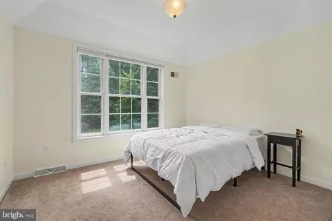 Bedroom - 146 Rexmont Rd, Lebanon, PA 17042 photo 4 of 6