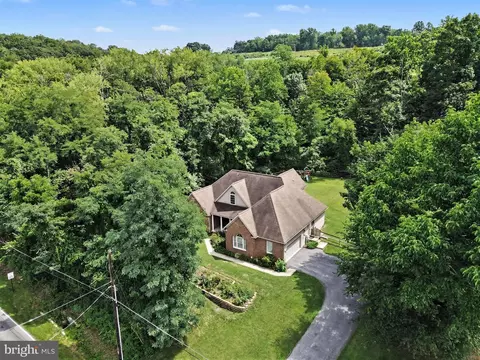 View/Area - 146 Rexmont Rd, Lebanon, PA 17042 photo 1 of 5
