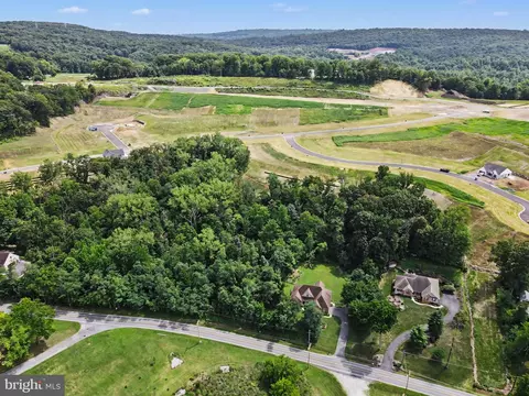 View/Area - 146 Rexmont Rd, Lebanon, PA 17042 photo 2 of 5
