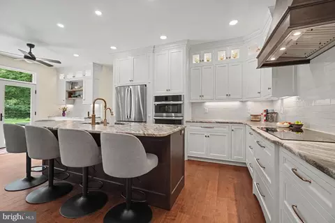 Kitchen - 146 Rexmont Rd, Lebanon, PA 17042 photo 1 of 4