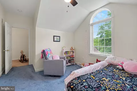 Bedroom - 146 Rexmont Rd, Lebanon, PA 17042 photo 6 of 6