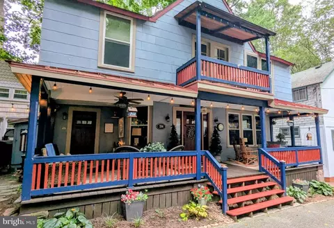 204 5th St, Mount Gretna, PA 17064