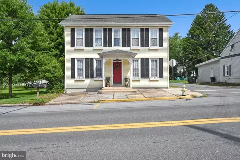 100 N Lancaster St, Jonestown, PA 17038