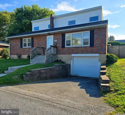 703 S 2nd Ave, Lebanon, PA 17042