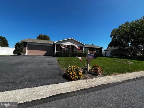 931 Oak Ln, Lebanon, PA 17046