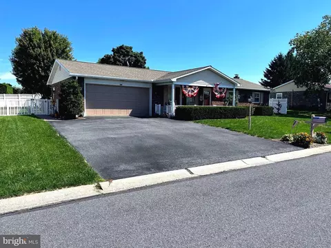 931 Oak Ln, Lebanon, PA 17046