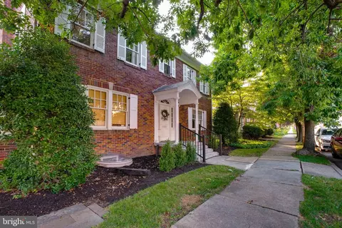 11 N College St, Myerstown, PA 17067