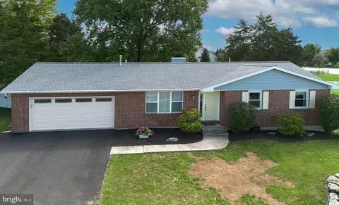 176 Palmyra Rd, Palmyra, PA 17078