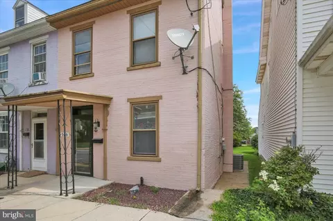 136 N Railroad St, Annville, PA 17003