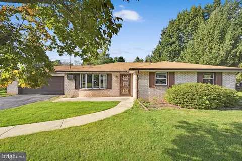 1151 Kochenderfer Rd, Lebanon, PA 17046