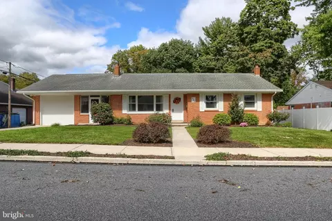 321 E Walnut St, Palmyra, PA 17078