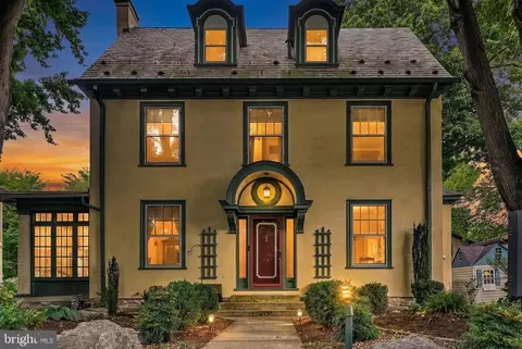 3 E High St, Lebanon, PA 17042