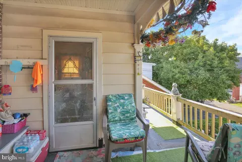 Exterior - 43 E Maple St, Palmyra, PA 17078 photo 8 of 12