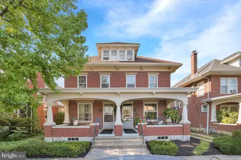 43 E Maple St, Palmyra, PA 17078