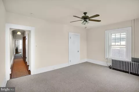 Entry Way - 43 E Maple St, Palmyra, PA 17078 photo 4 of 6