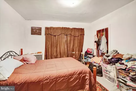 Bedroom - 43 E Maple St, Palmyra, PA 17078 photo 1 of 10