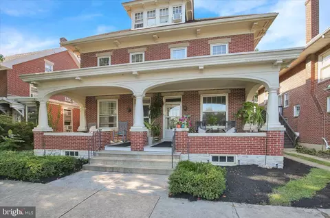 Exterior - 43 E Maple St, Palmyra, PA 17078 photo 3 of 12