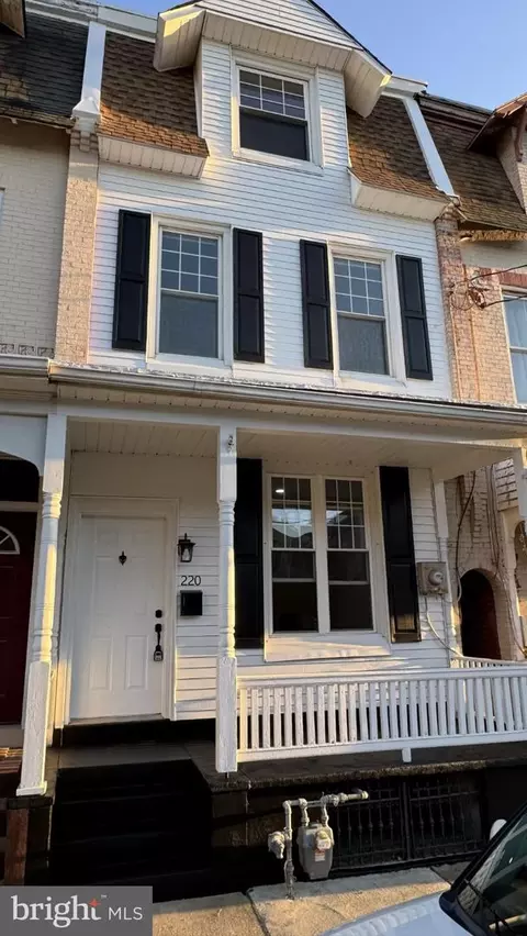220 Chestnut St, Lebanon, PA 17042