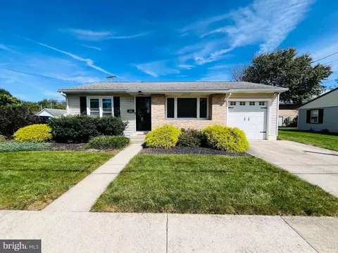 222 N Penn St, Palmyra, PA 17078