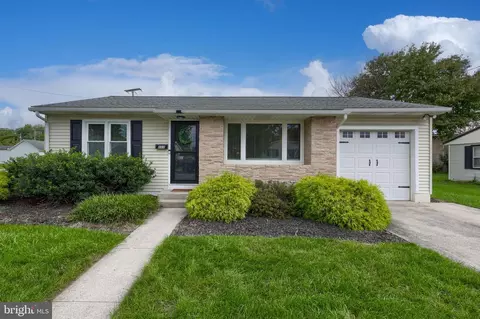 222 N Penn St, Palmyra, PA 17078