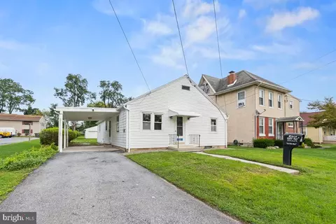 1127 E Lehman St, Lebanon, PA 17046