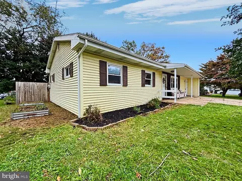 727 Birch St, Palmyra, PA 17078