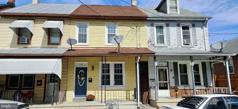 445 E Weidman St, Lebanon, PA 17046