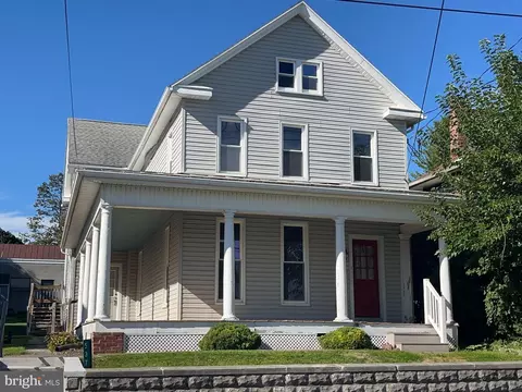 537 W Main St, Myerstown, PA 17067