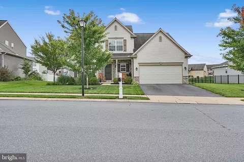 20 Finch Dr, Annville, PA 17003