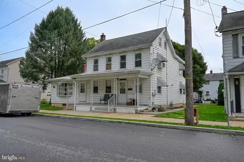 528 S Railroad St, Myerstown, PA 17067