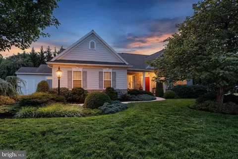 1819 Fieldcrest Rd, Lebanon, PA 17042