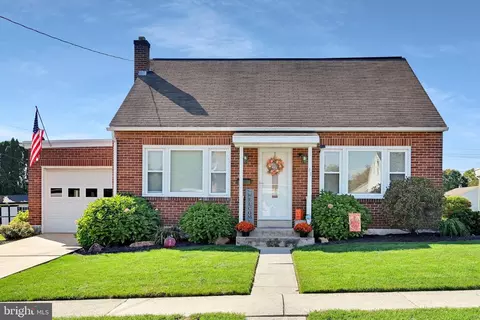 49 Rosemont Ave, Cleona, PA 17042