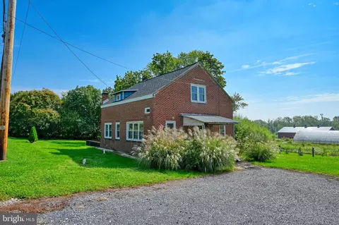 528 Jonestown Rd, Jonestown, PA 17038