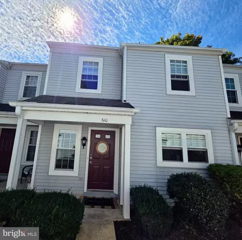 610 Cambridge Ct, Palmyra, PA 17078