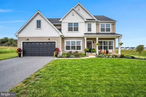 633 Sunset Blvd, Annville, PA 17003