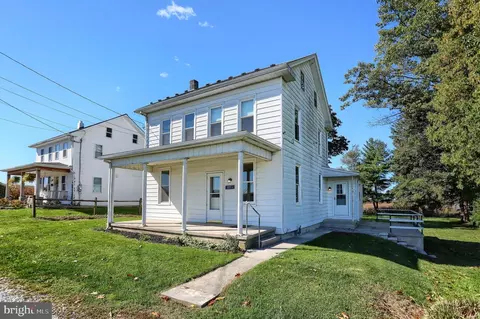 185 Village Dr, Lebanon, PA 17042